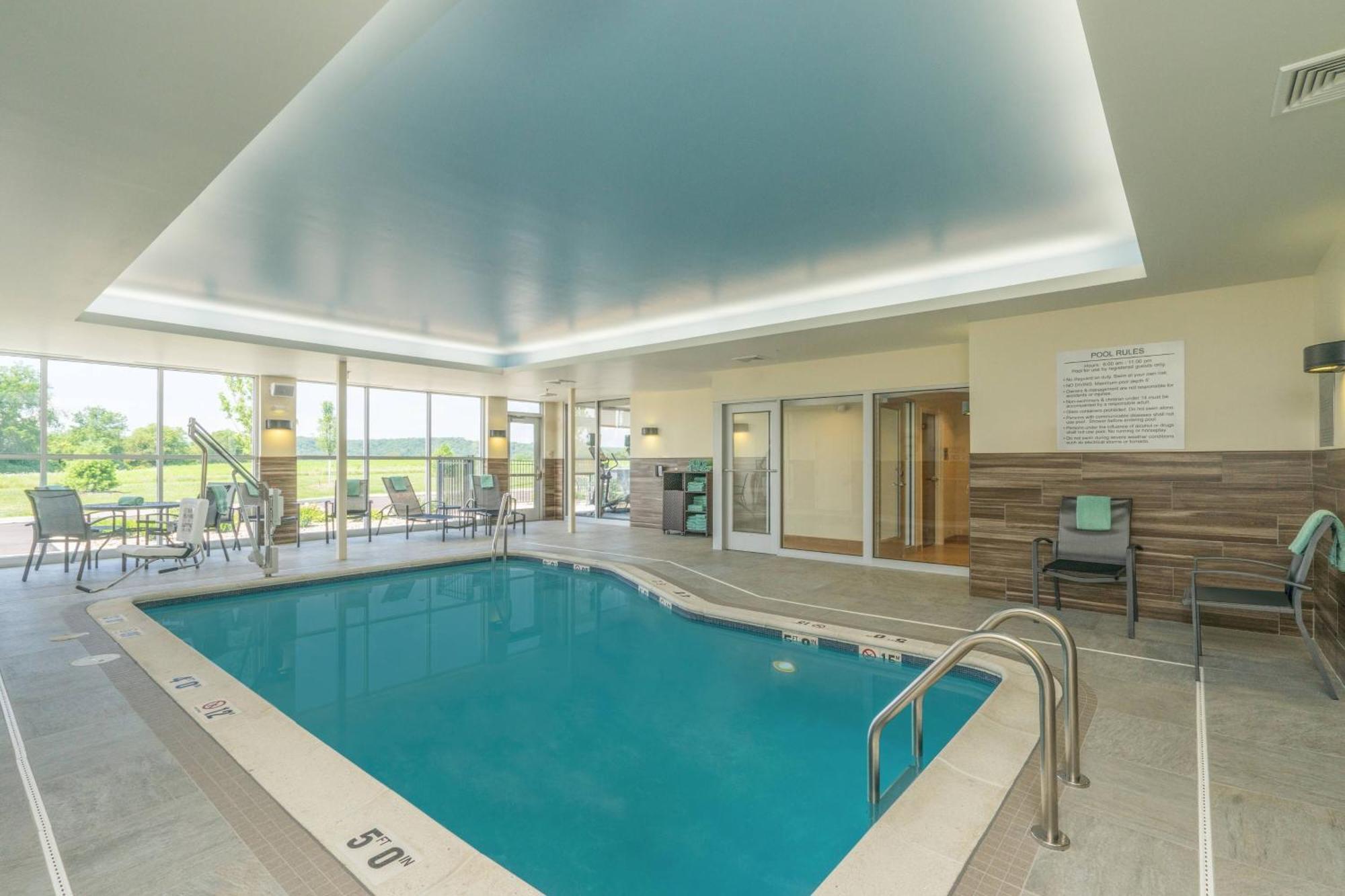 Fairfield Inn & Suites By Marriott בלומסבורג מראה חיצוני תמונה