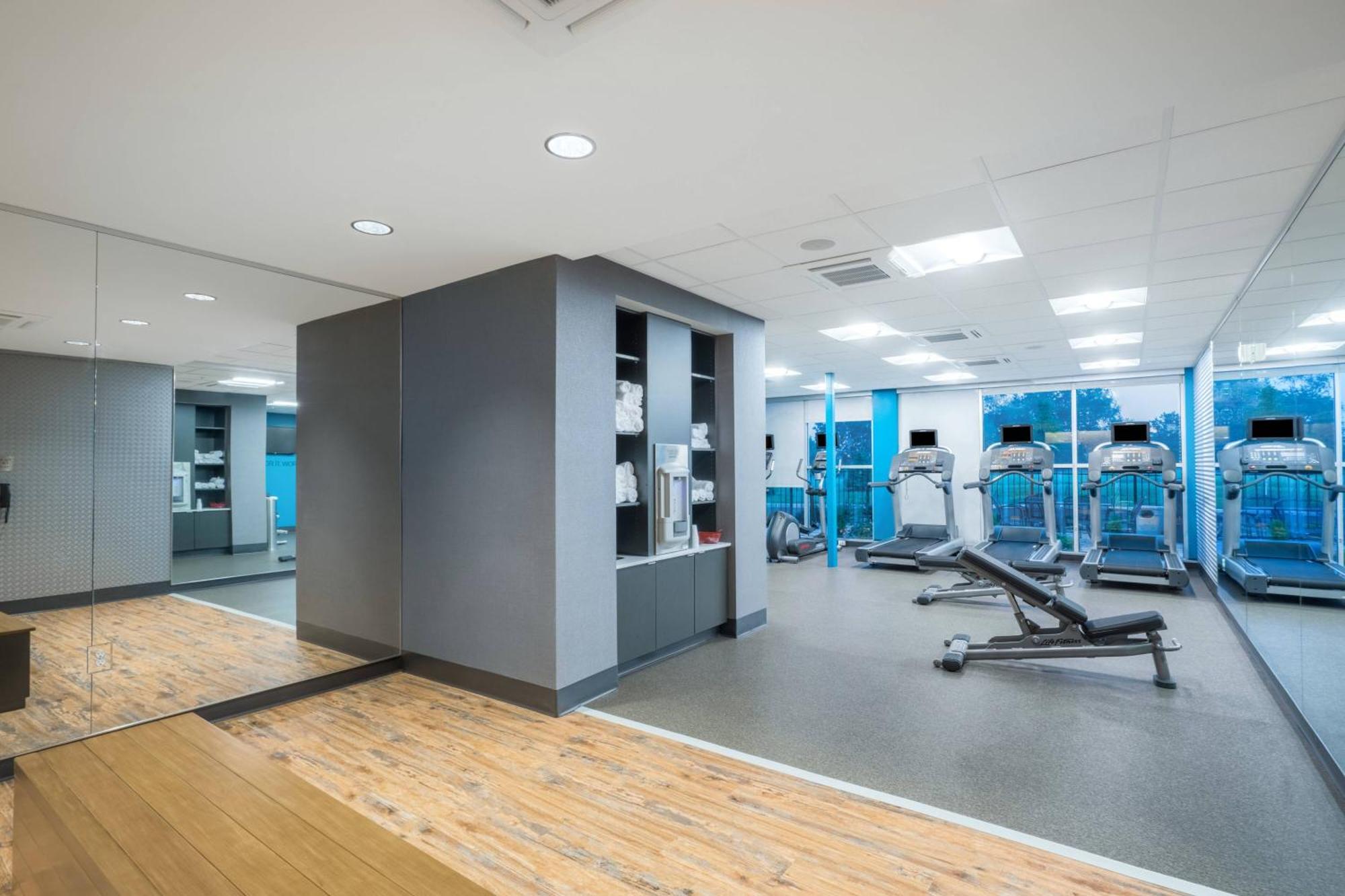 Fairfield Inn & Suites By Marriott בלומסבורג מראה חיצוני תמונה