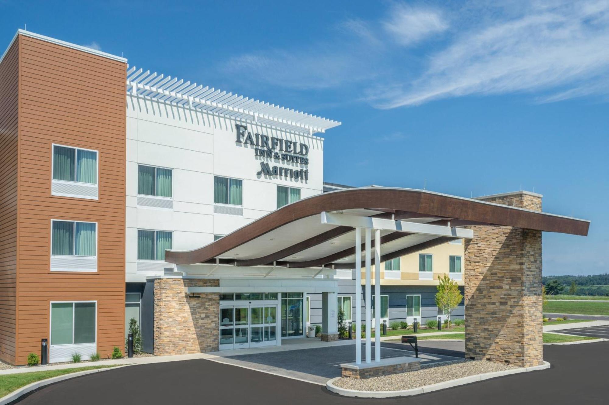 Fairfield Inn & Suites By Marriott בלומסבורג מראה חיצוני תמונה